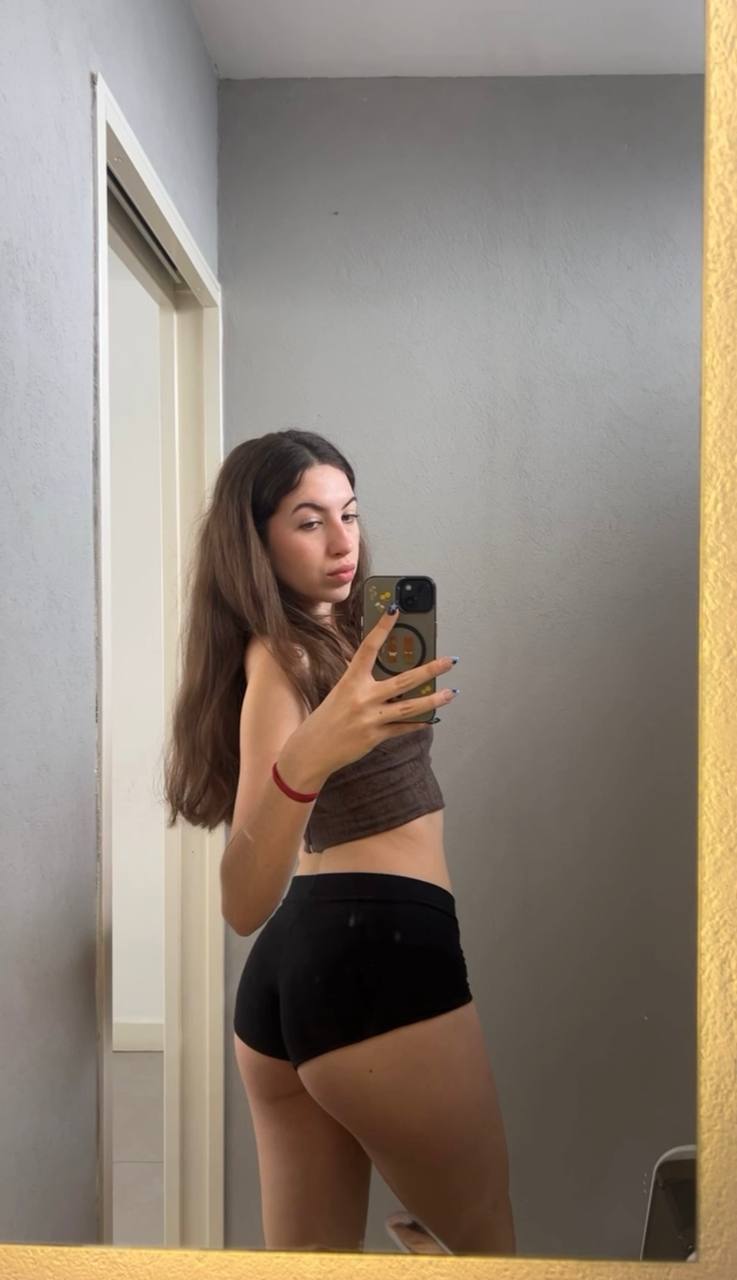 Amber in her underwear in Panjihua