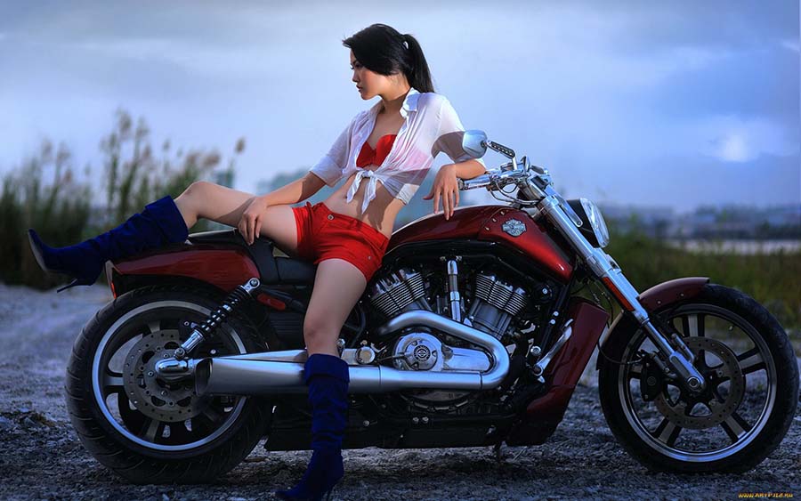 Beautiful girls and motorcycles in Panjihua