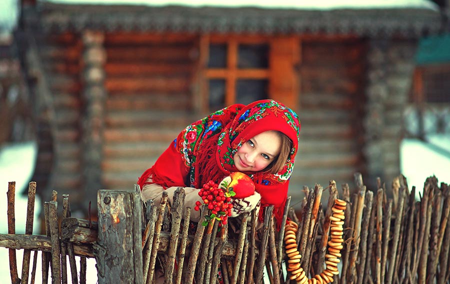 Sexy girl Women in Slavic costumes in Panjihua