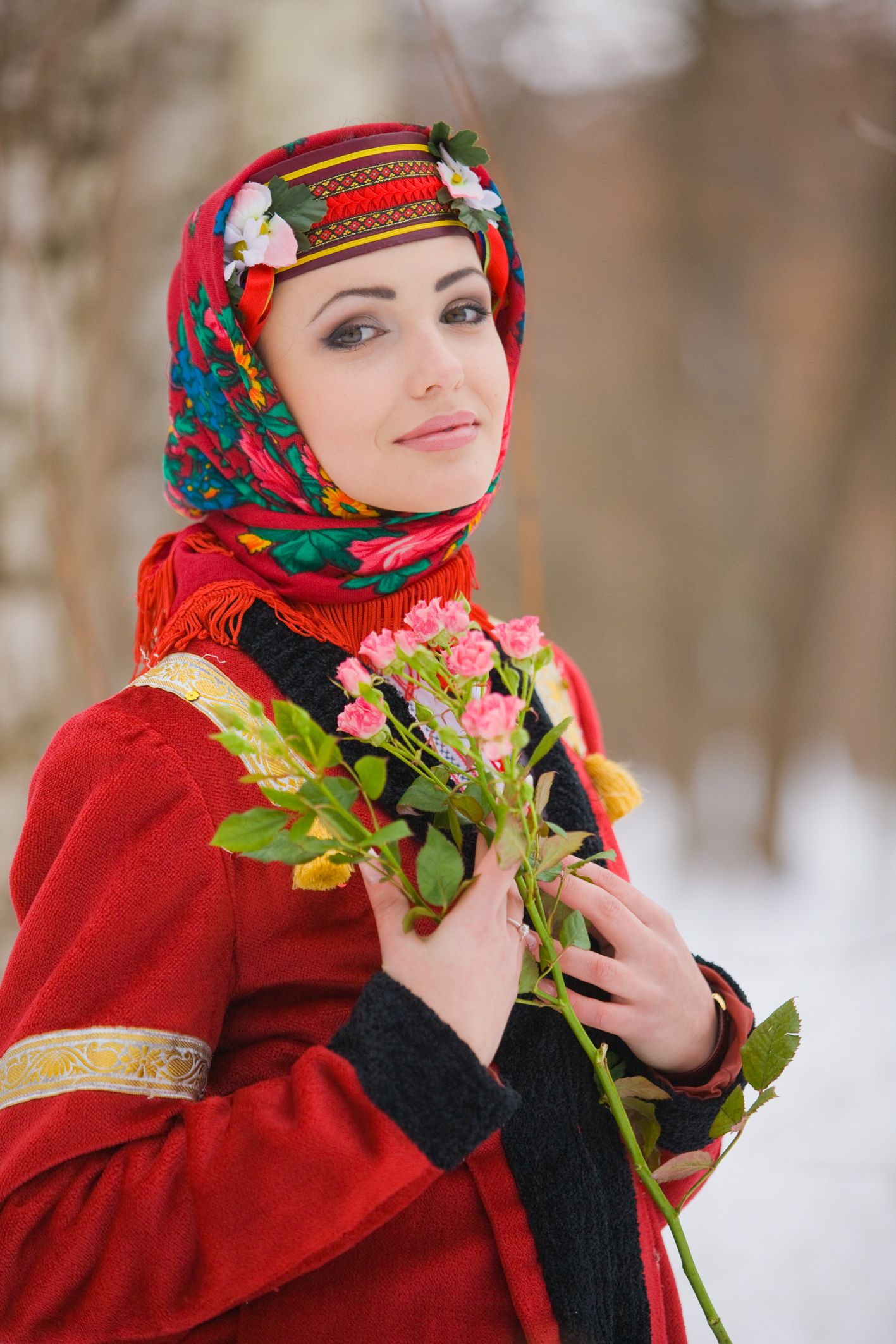 Sexy girl Girls in Slavic costumes in Panjihua